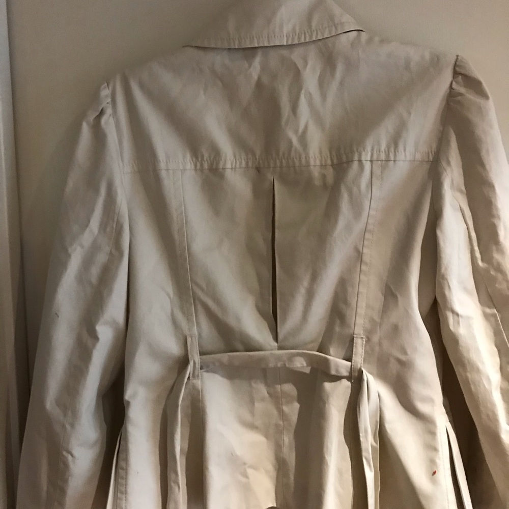 Loft Lightweight Jacket - image 3